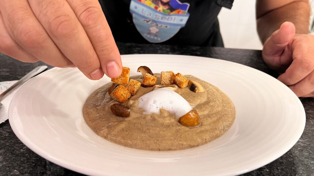 supa crema de ciuperci
